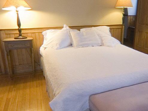 Hotel Belvedere Кингстън Стая снимка